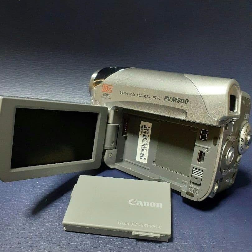 Canon FV M300 デジタルビデオカメラ 本体 ケース付き　シルバー