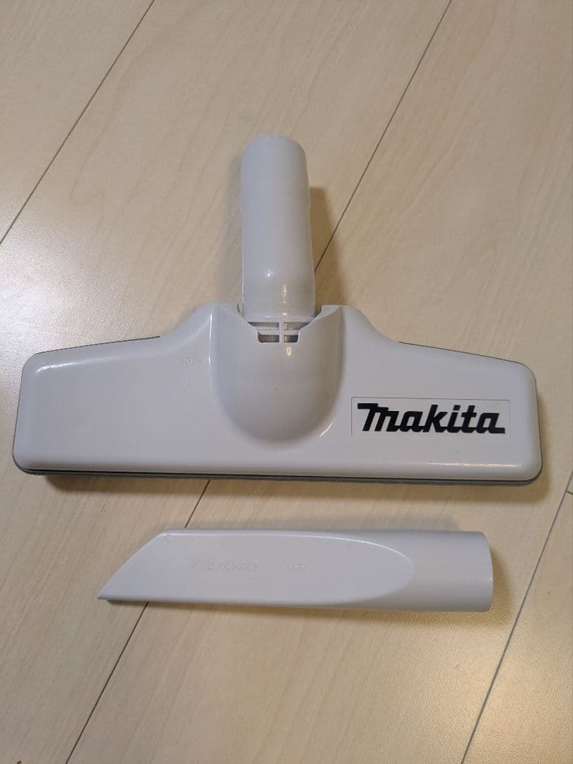 マキタMakita コードレス掃除機 CL107FD
