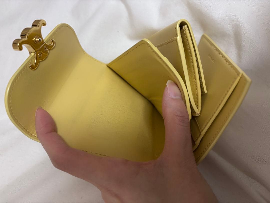 備品　セリーヌ　財布　正規品　イエロー