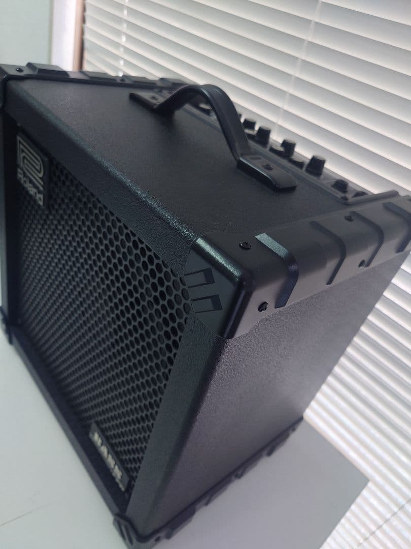 ROLAND CUBE-30 BASS 10インチ ベースコンボアンプ