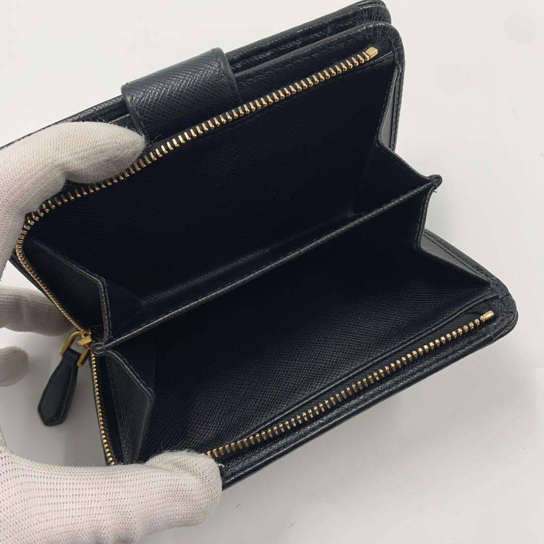 【✨極美品✨】プラダ 二つ折り財布 三角ロゴ サフィアーノレザー ブラック