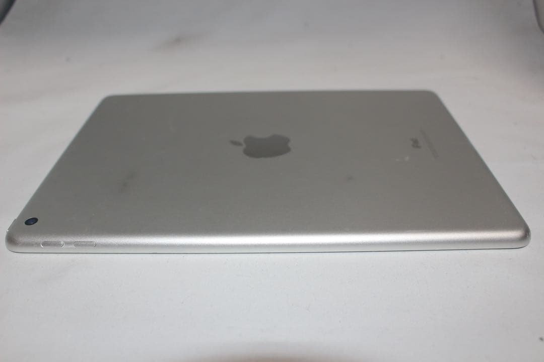 即日発送　iPad 第5世代　32gb