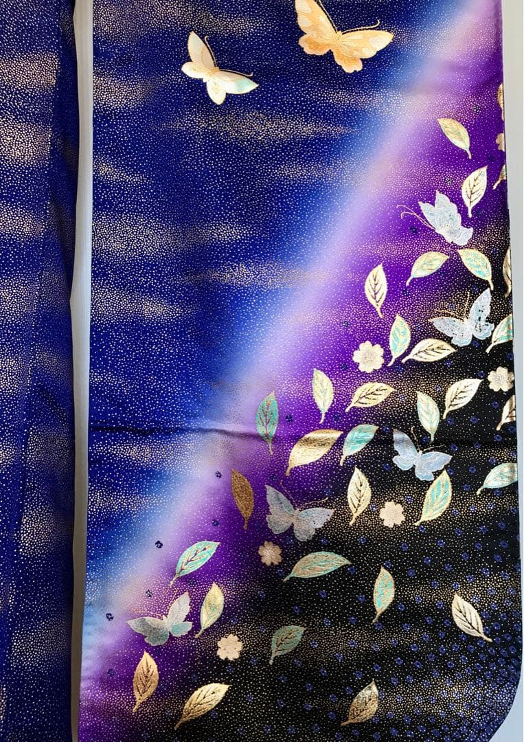 振袖　美品　正絹　濃紫紺色に金　幻想的