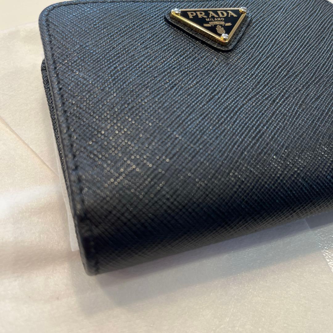 PRADA プラダ サフィアーノトライアングル 財布