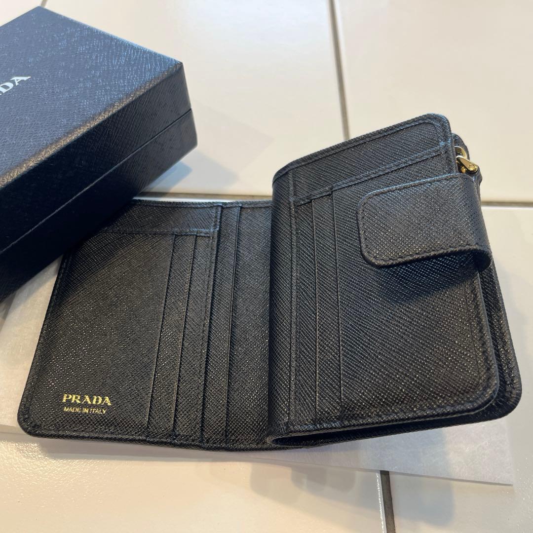 PRADA プラダ サフィアーノトライアングル 財布