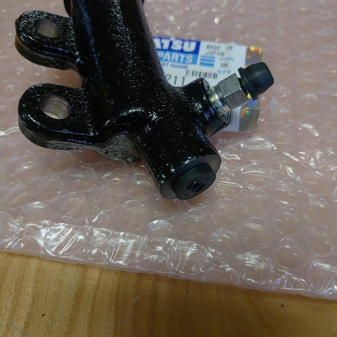 コマツ　KOMATSU　フォークリフト　純正　クラッチレリーズシリンダーassy