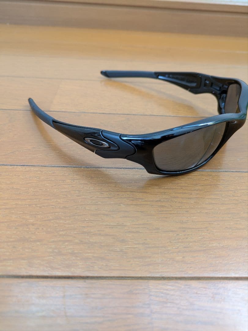 Oakley サングラス ブラック フレーム