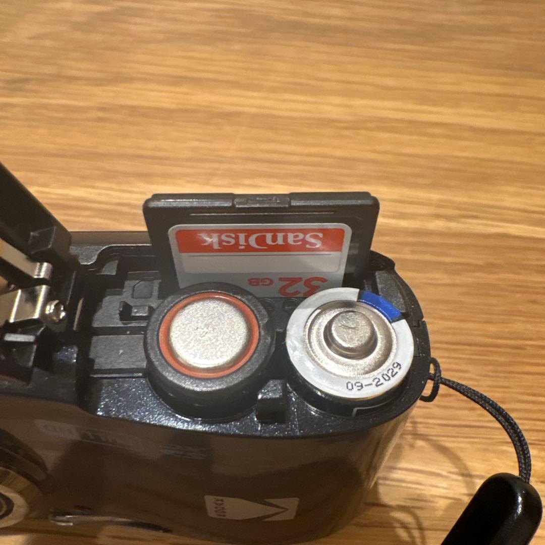 Kodak PIXPRO FZ45 コンパクトデジタルカメラ　SDカード付き