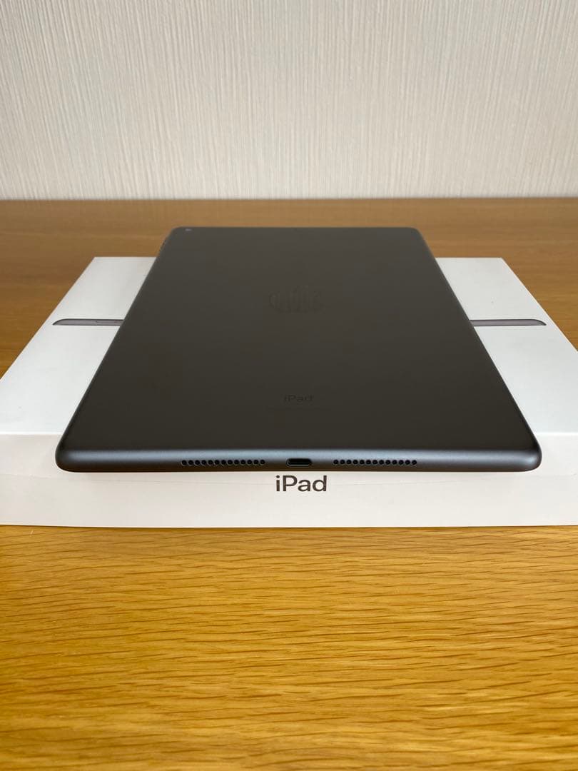 【新品未使用】iPad 第7世代　128GB Wi-Fi iPad本体