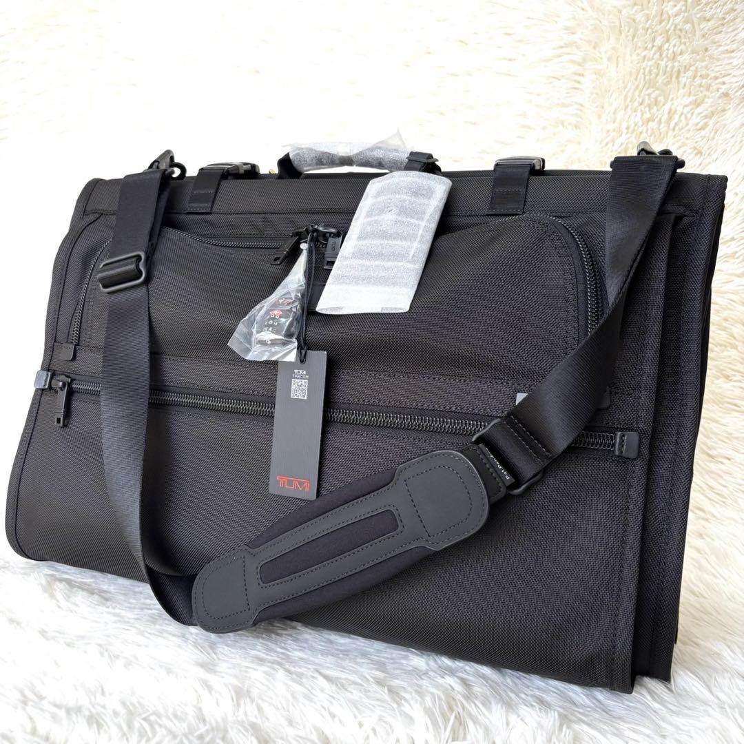【新品】TUMI トライ フォールド ガーメントケース 22133DH　ブラック