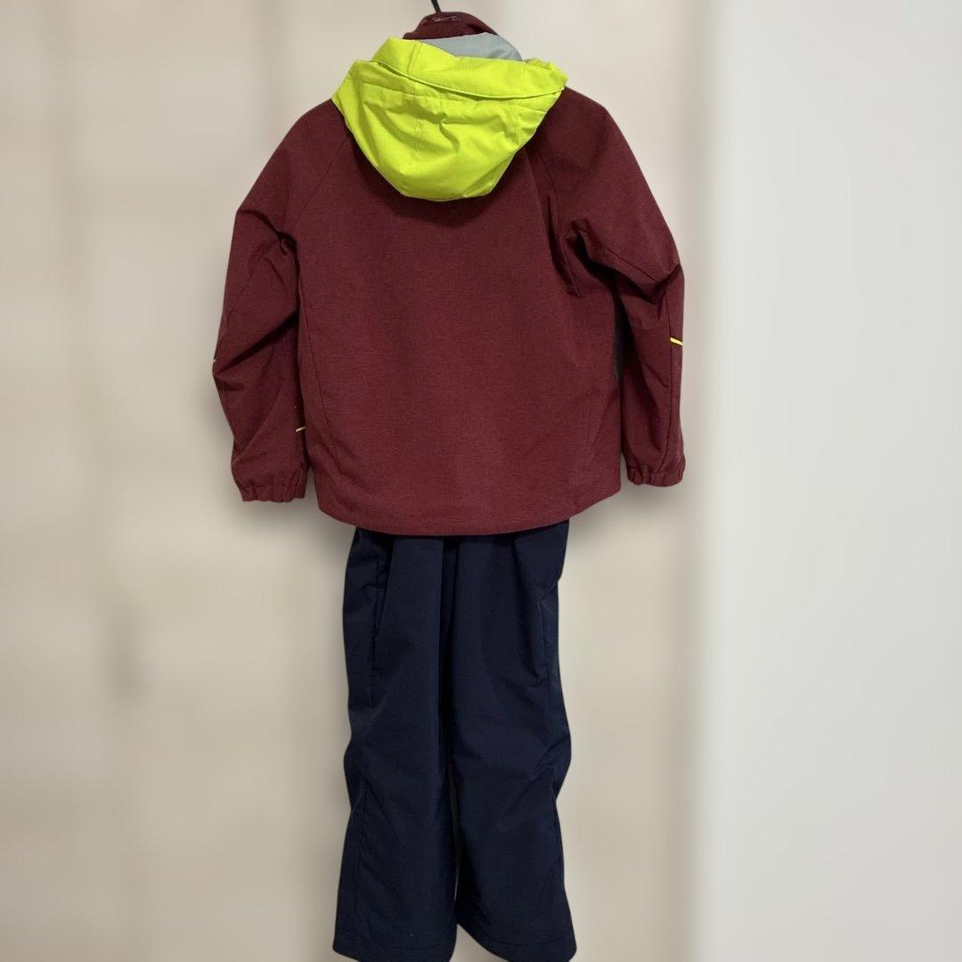 キッズ　スキーウェア上下セット　DESCENTE 140センチ