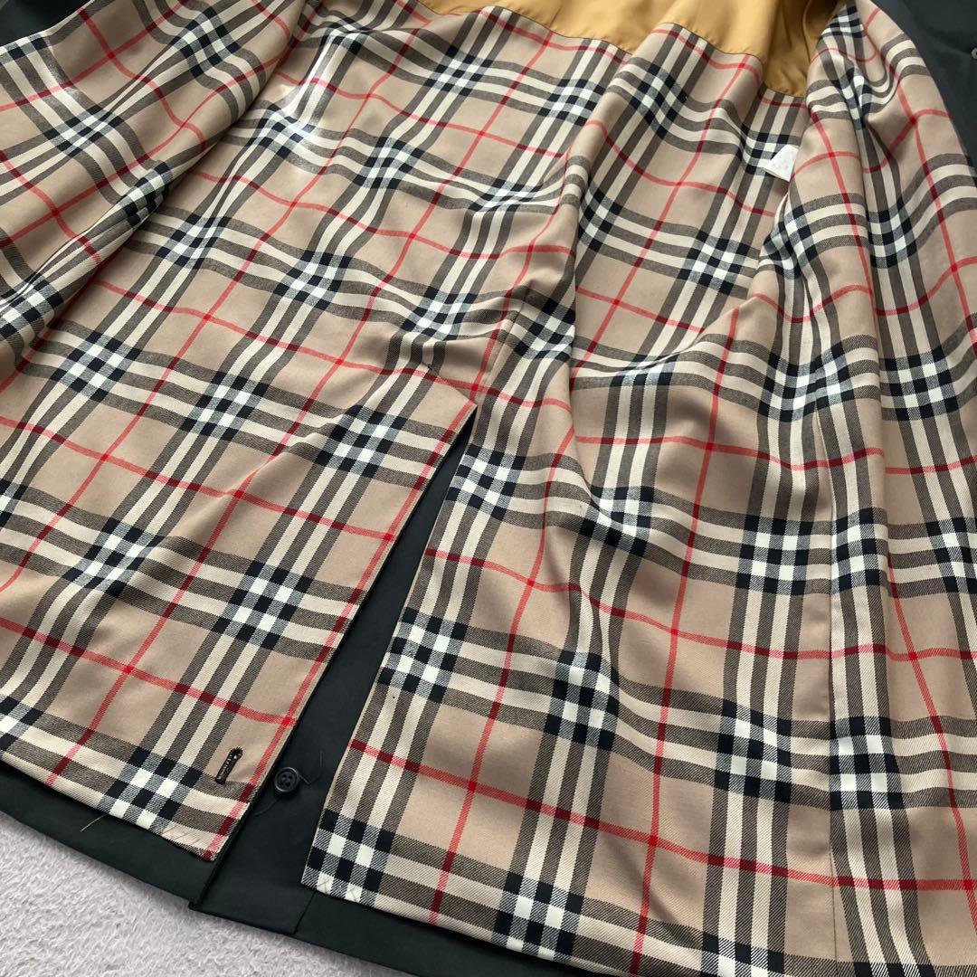 バーバリー　黒×ノバチェック　リバーシブルケープ付きトレンチコート　11号