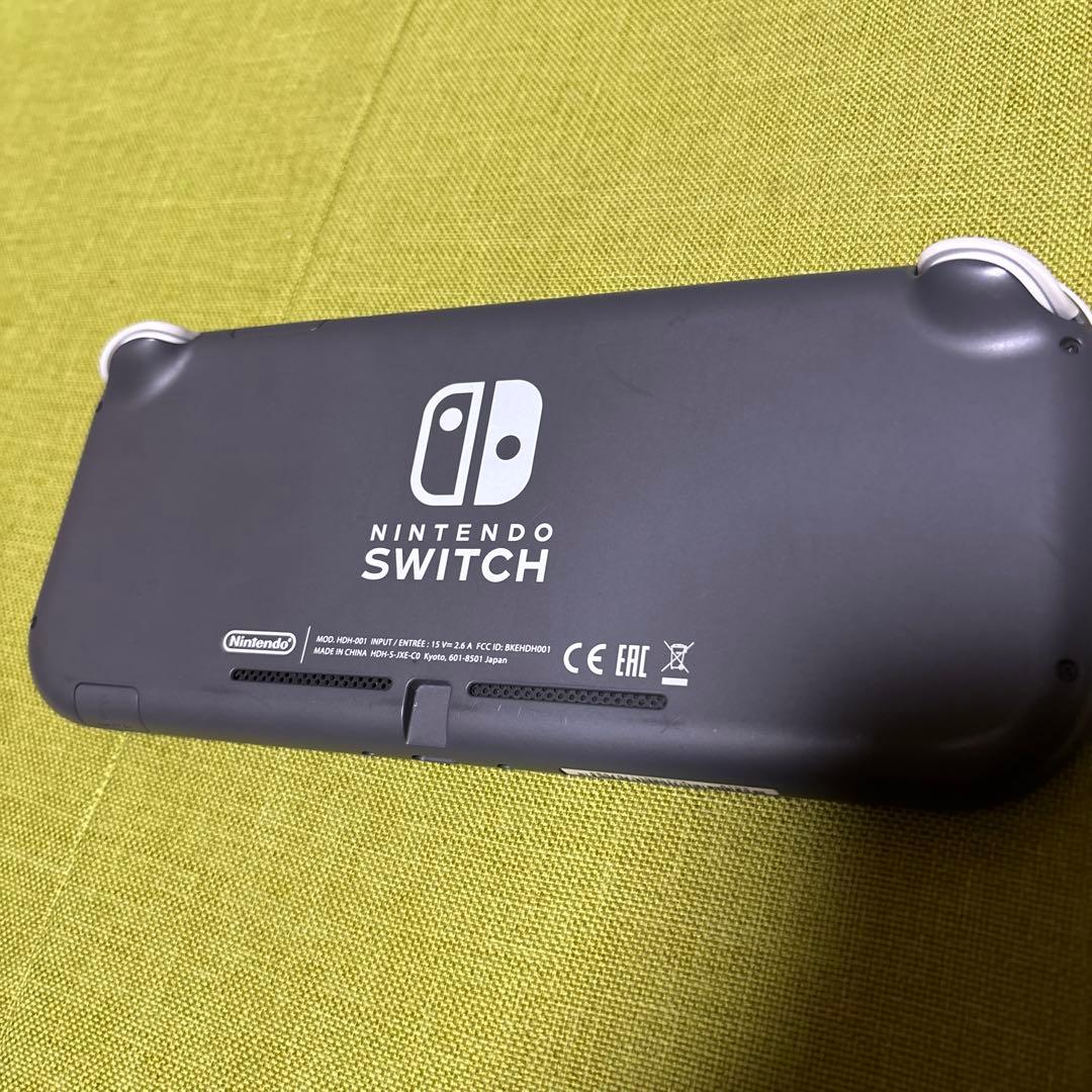 任天堂　Nintendo Switch lite