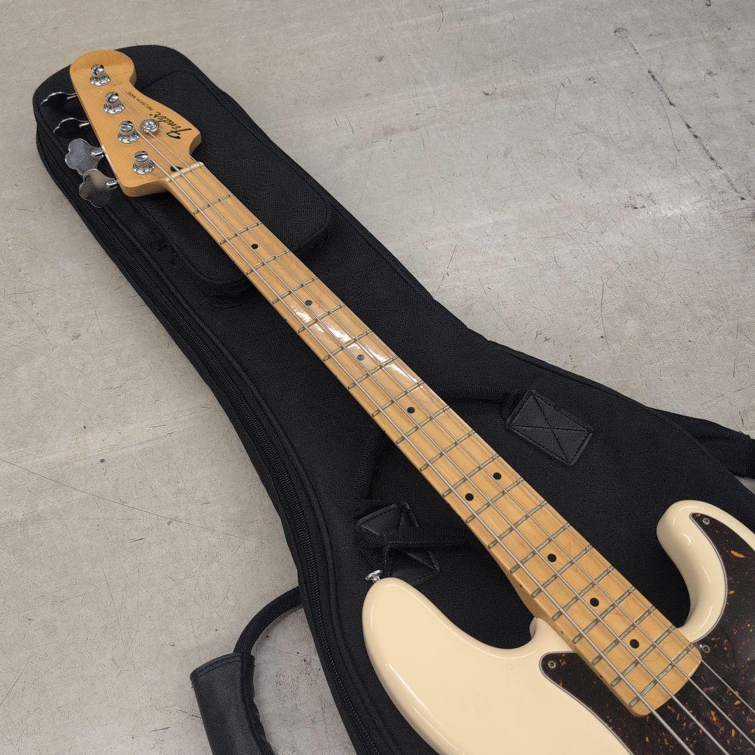 ベース Fender Mexico player precision bass
