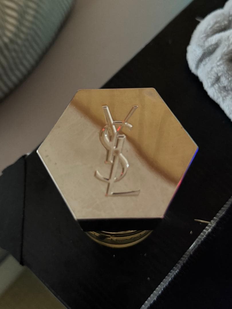 Yves Saint Laurent L'Homme 男性用香水
