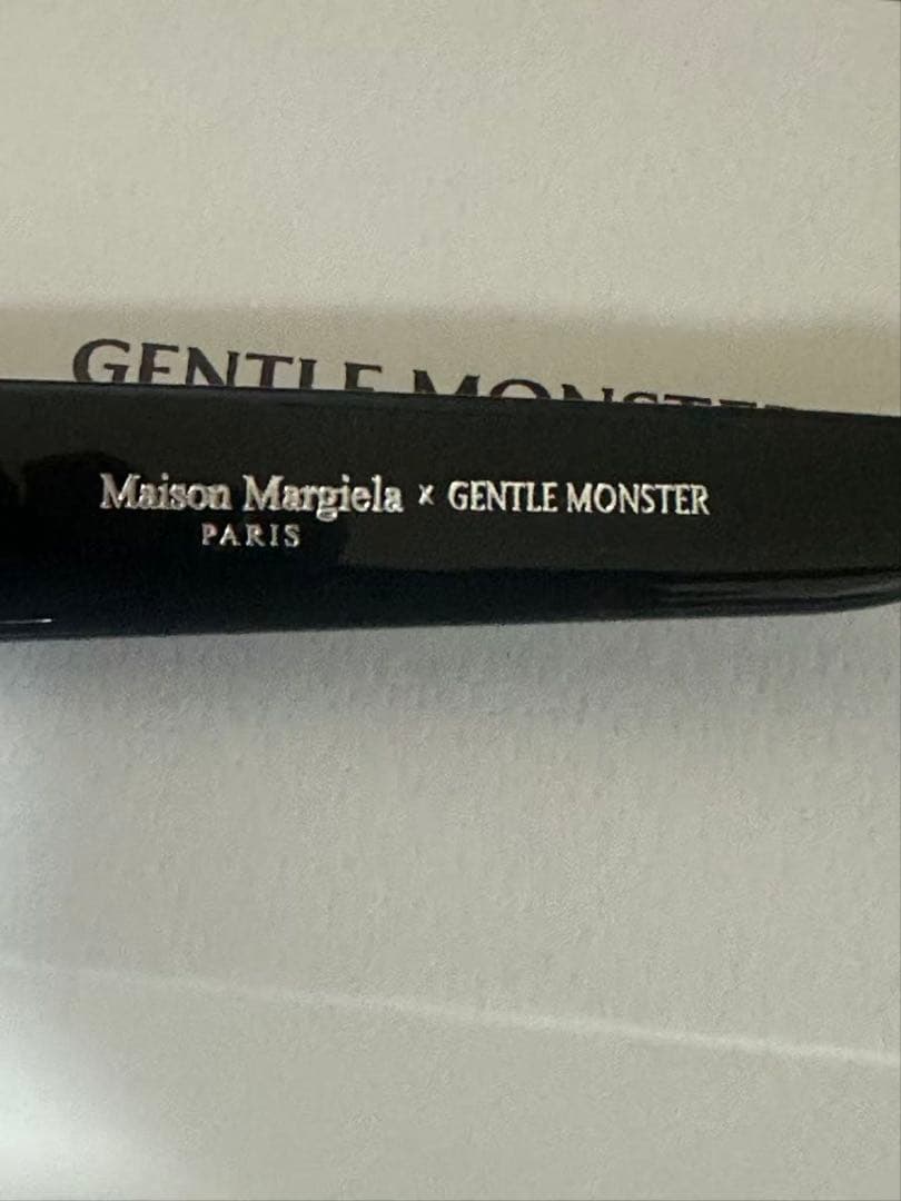ジェントルモンスター　GENTLE MONSTER MM107 黒