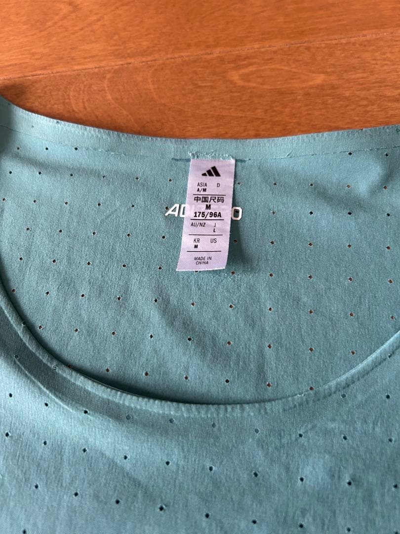 アディダス　アディゼロ ランニングTシャツ　2025年モデル