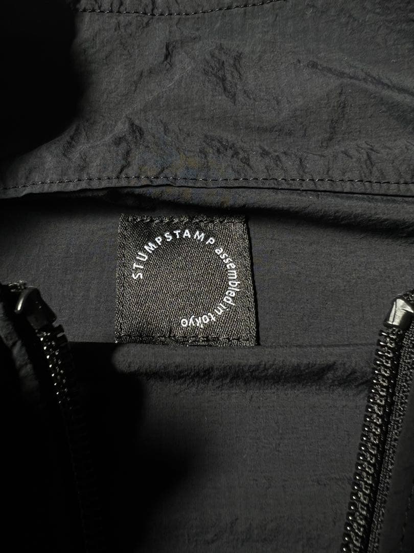 トップス STUMPSTAMP HALF ZIP PULLOVER VEST BLACK