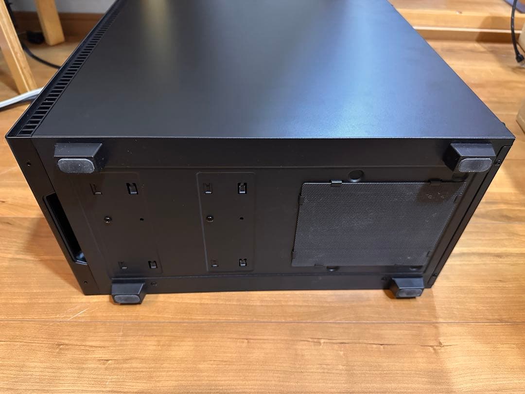 ミニタワーPCケース 750w 80PlusGOLD PC電源付き