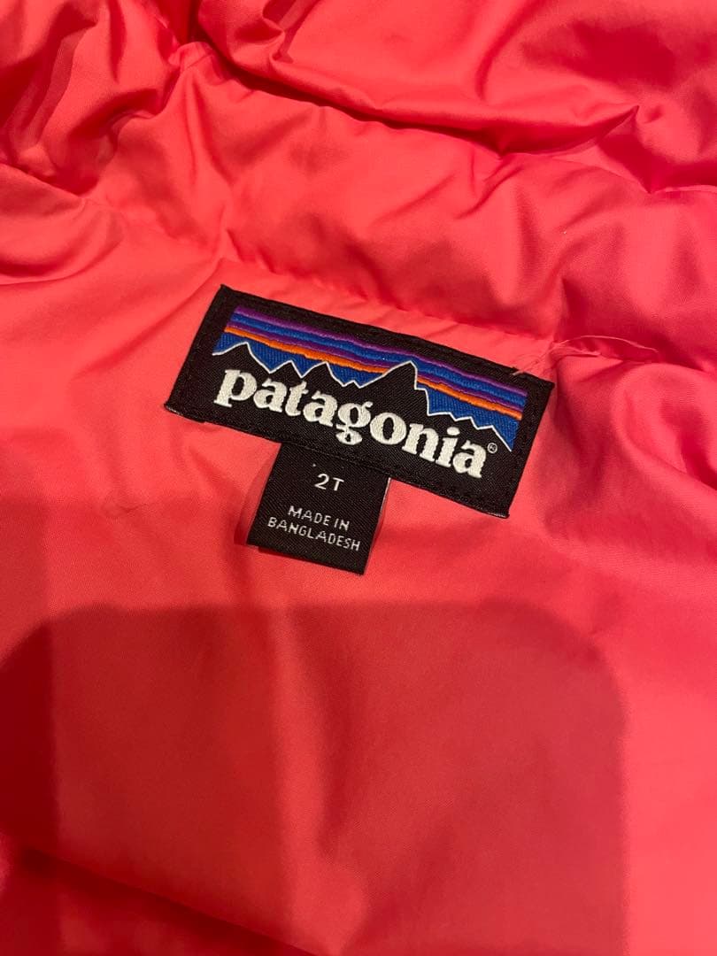 patagonia フード付きダウンジャケット ピンク