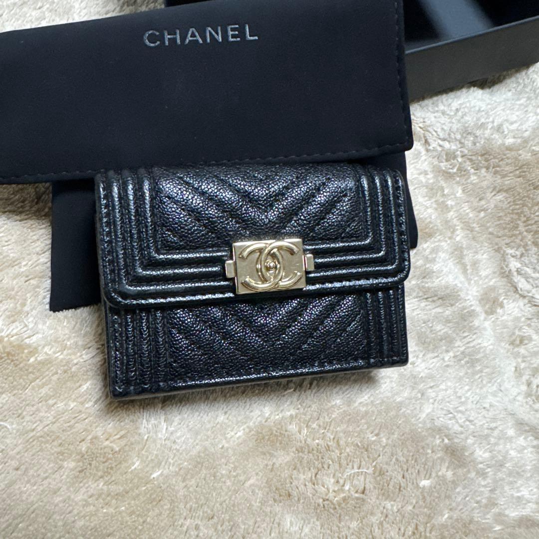 CHANEL ボーイシャネルミニウォレット キャビアスキン