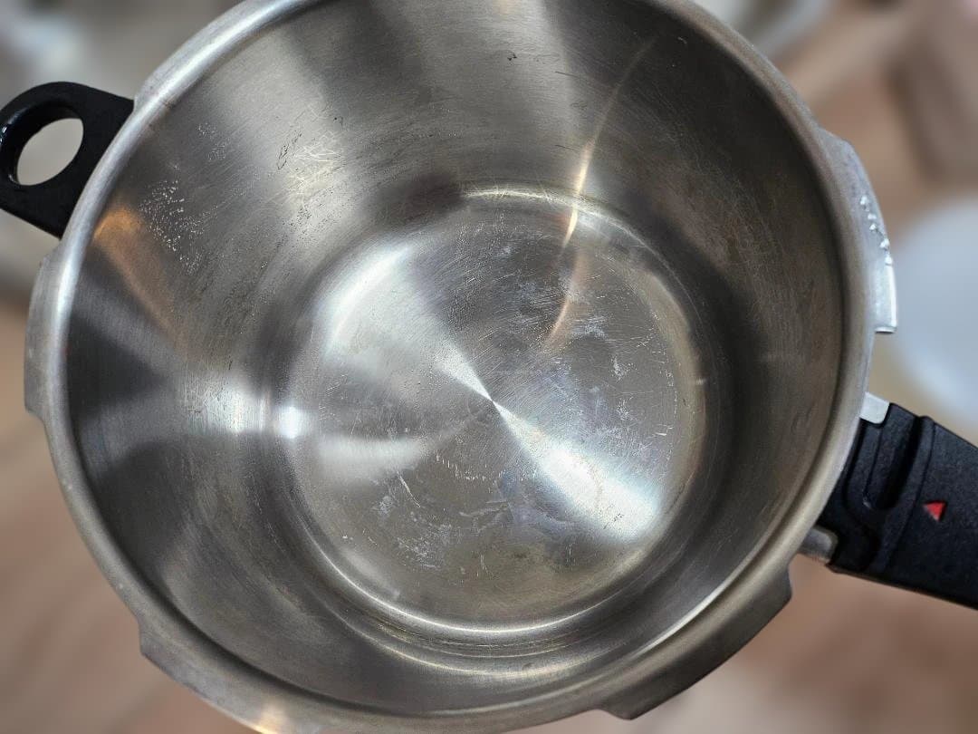 アサヒ　圧力鍋　5.5L