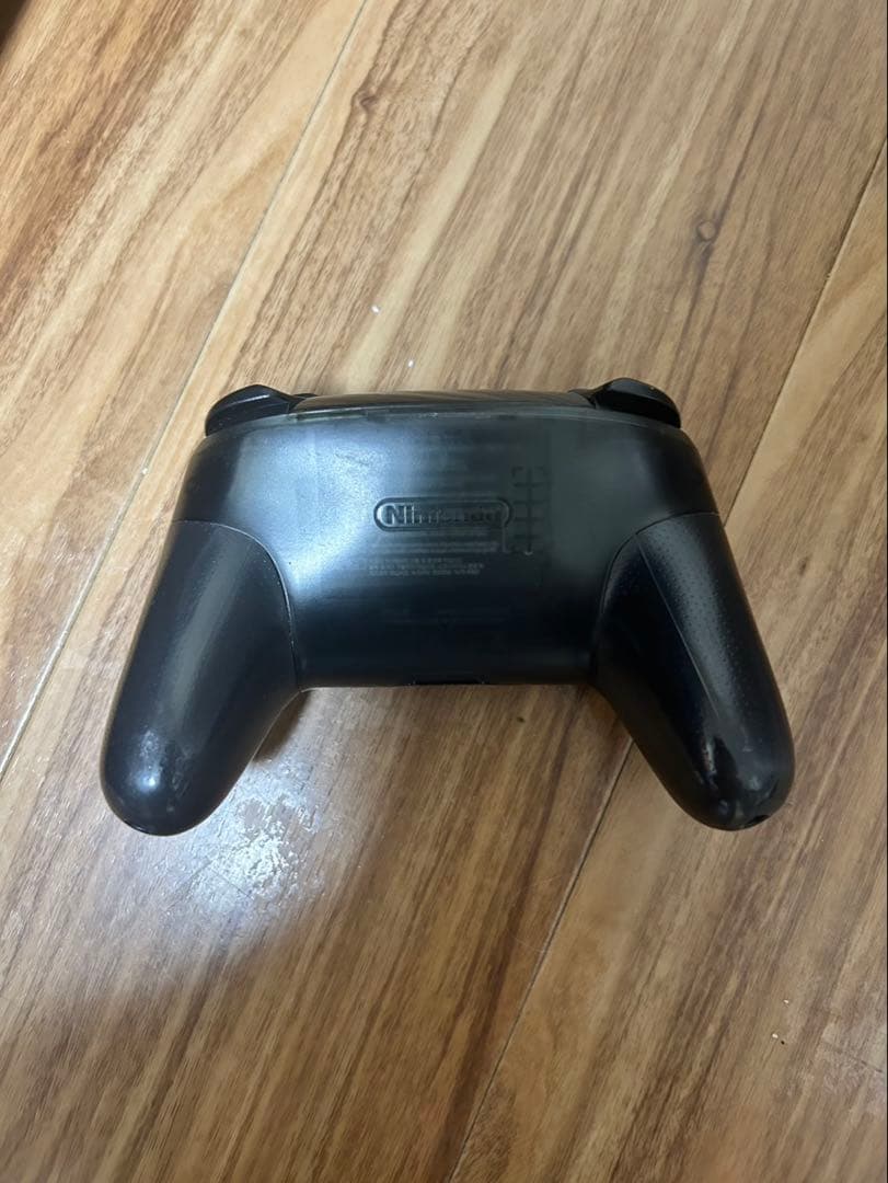 Nintendo Switch 本体とPro Controller
