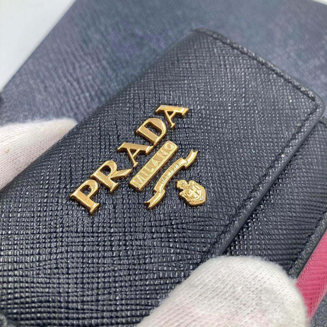 ！極美品！　PRADA プラダ　サフィアーノ　折り財布