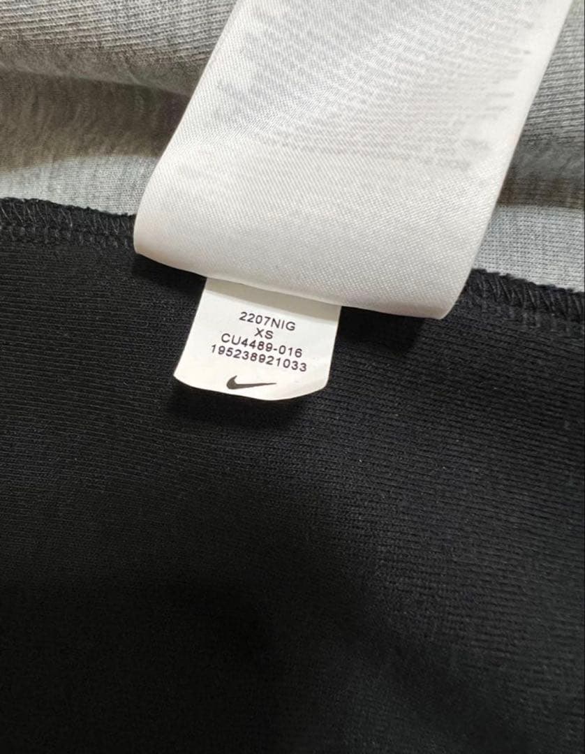 トップス NIKE Tech Fleece