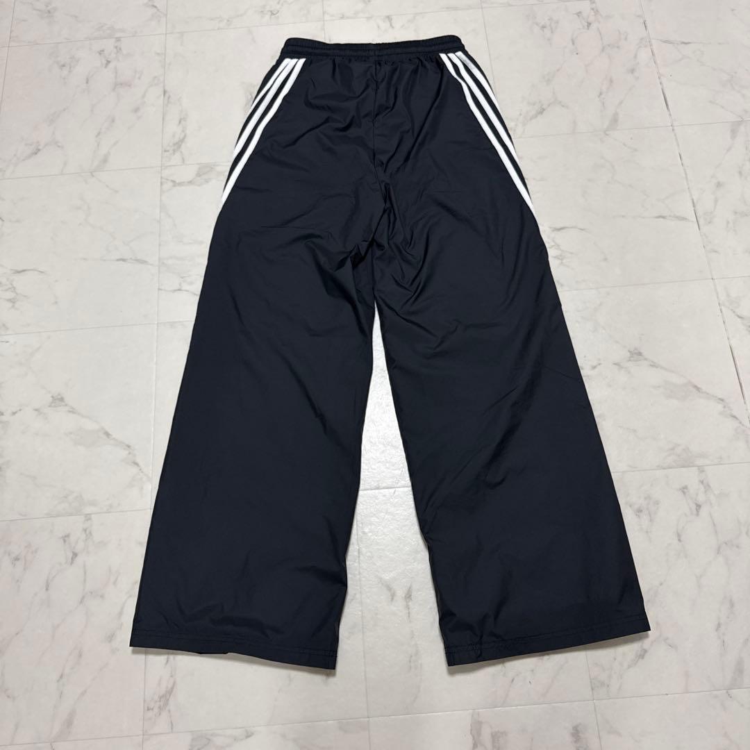 adidas 3本ライン 黒 ワイドパンツ