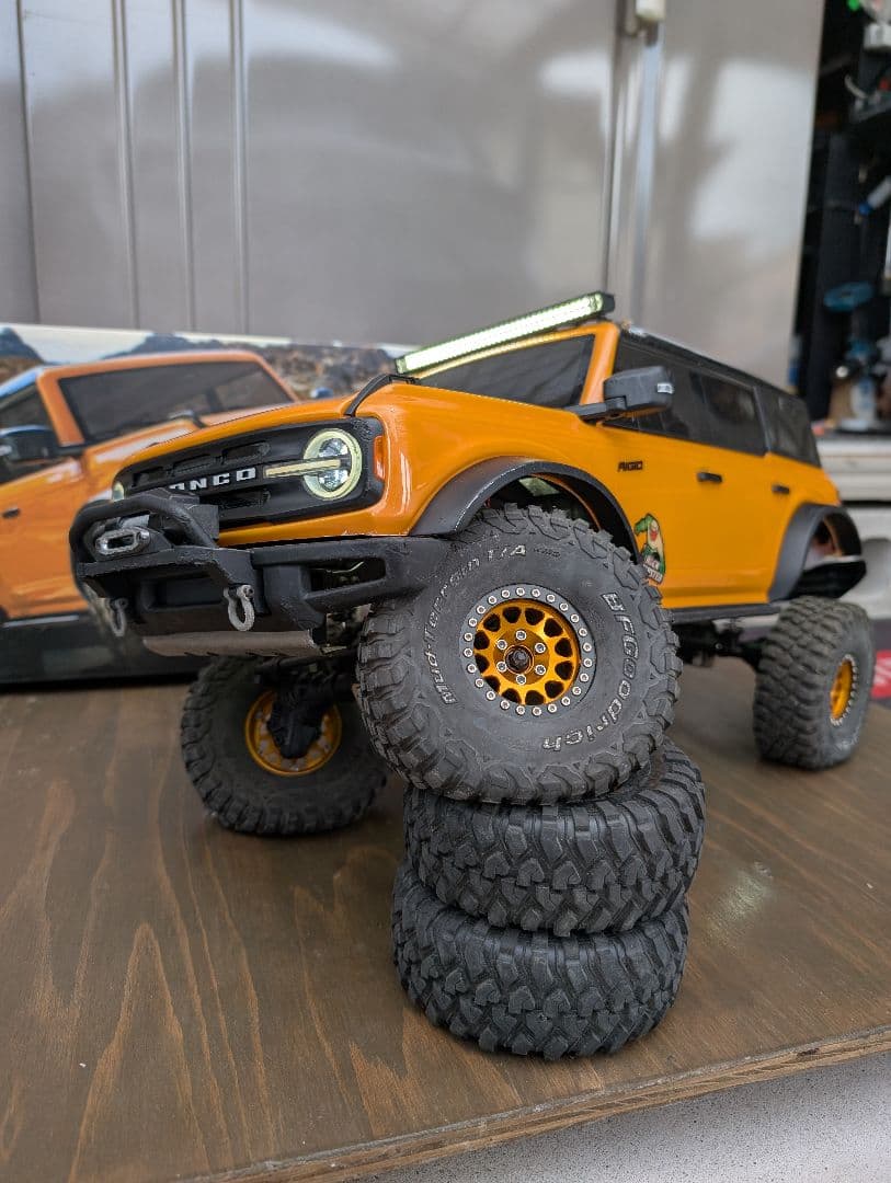 トラクサス　TRX-4 ブロンコ　Traxxas　BRONCO
