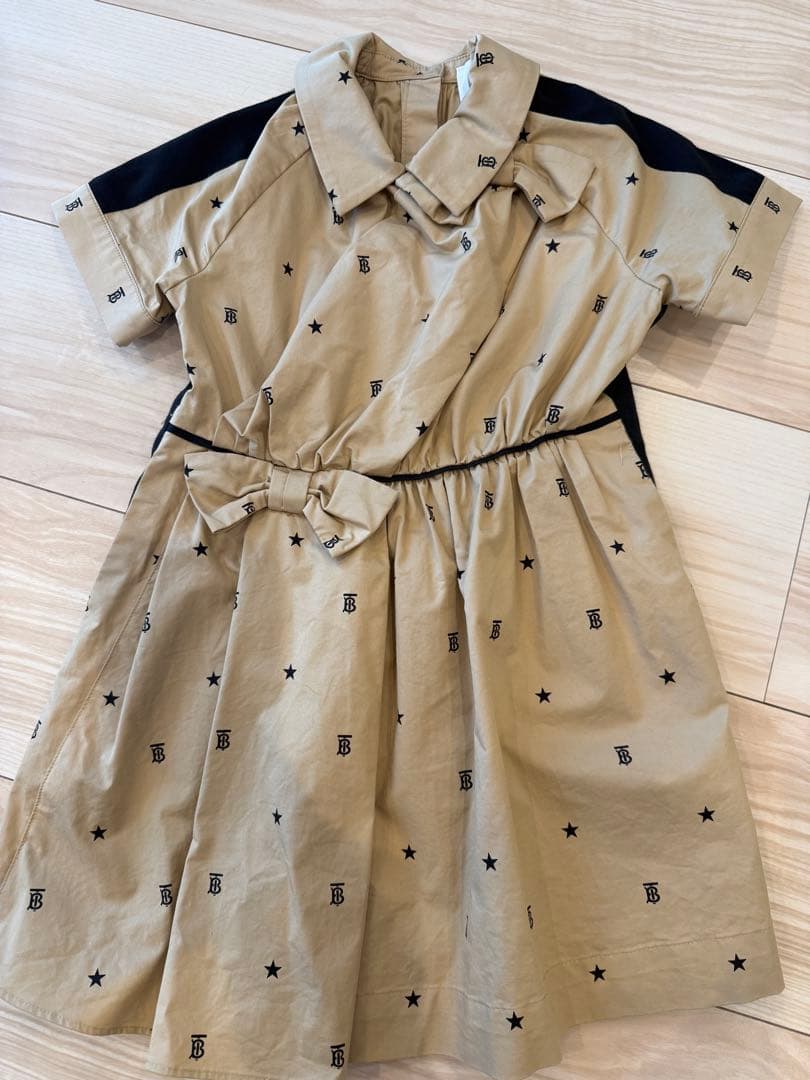 BURBERRY 半袖ワンピース 2Y