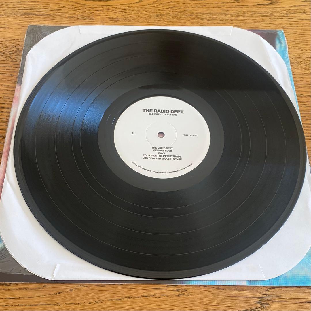 THE RADIO DEPT. 「Clinging To A Scheme」LP