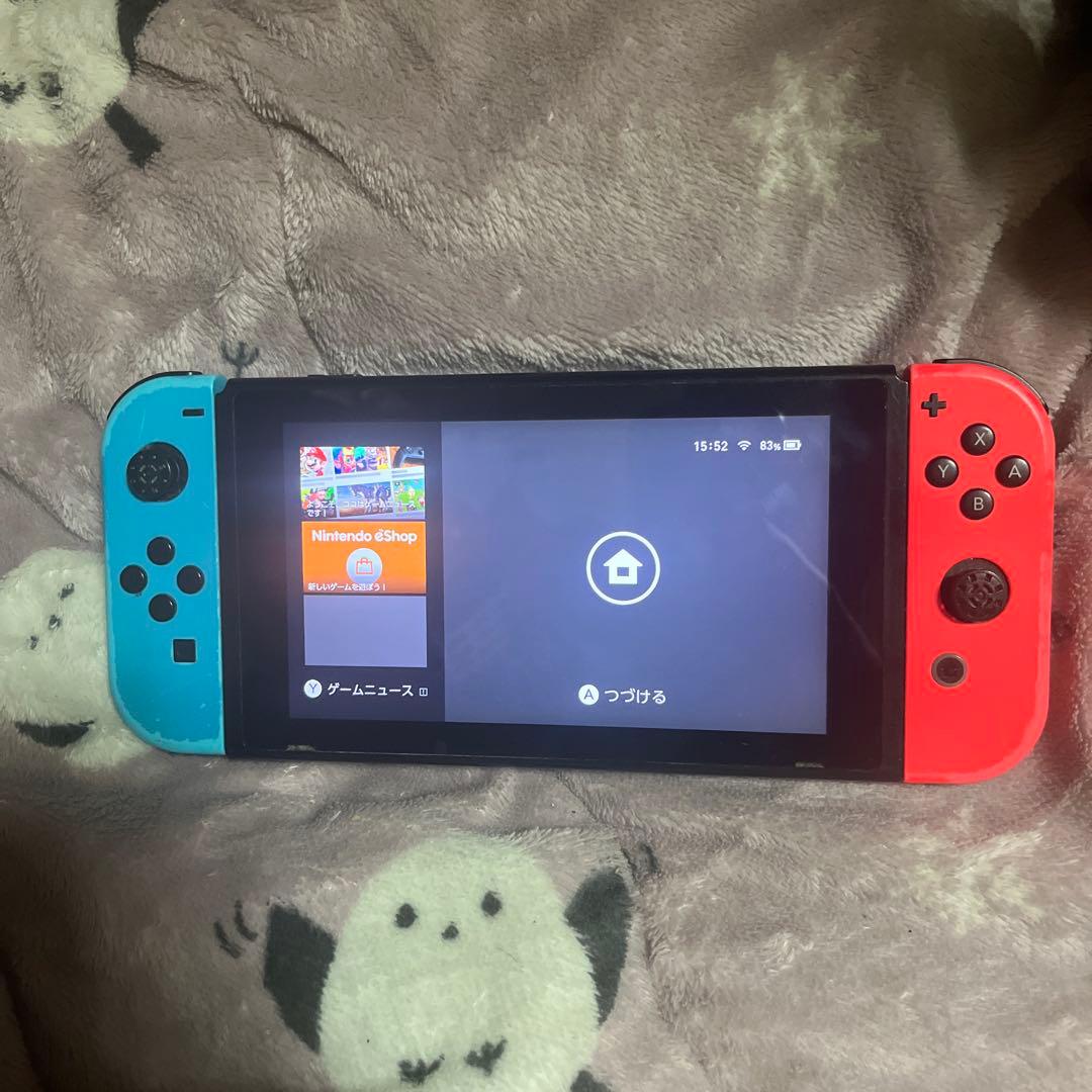 Nintendo Switch 青と赤のJoy-Con