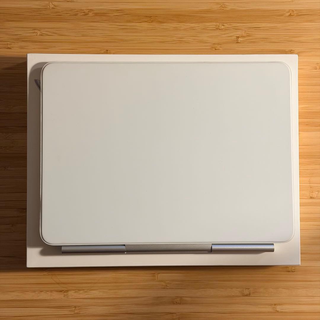 iPad Air Magic Keyboard（ホワイト）