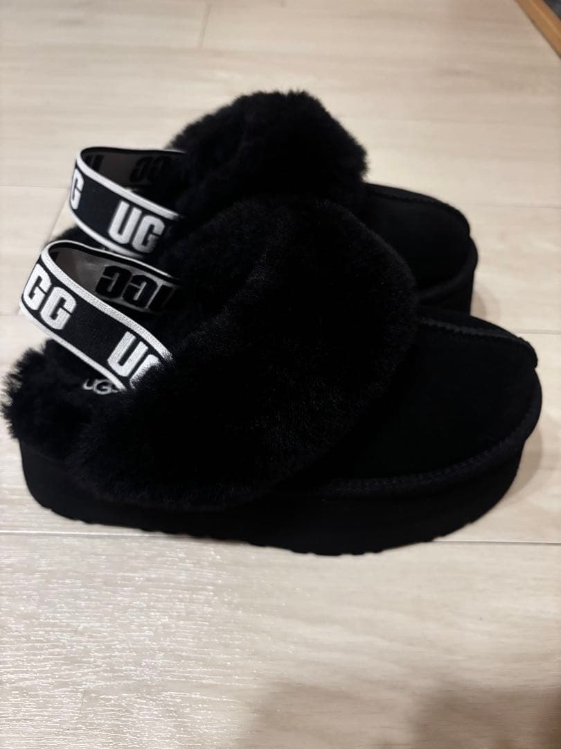 靴 UGG Funkette 23cm