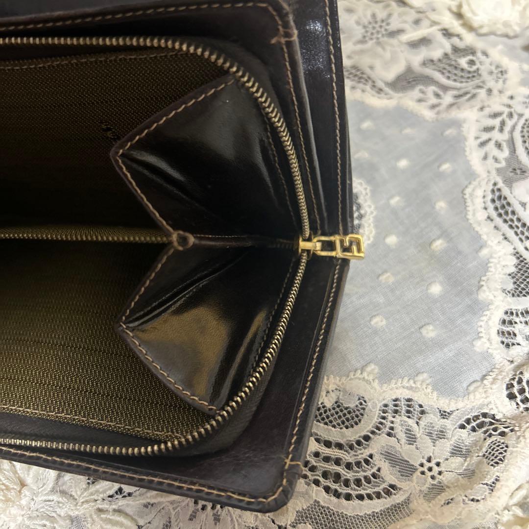 ♡FENDI‼️ITALY製！3つ折り財布♡