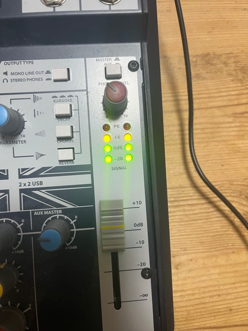 Soundcraft Notepad-8FX アナログミキサー