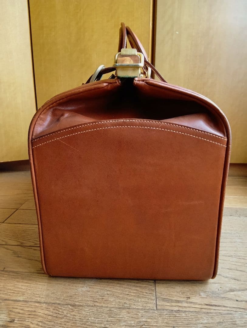 H*o様 横浜信濃屋 イタリア製 棒屋根レザー旅行鞄