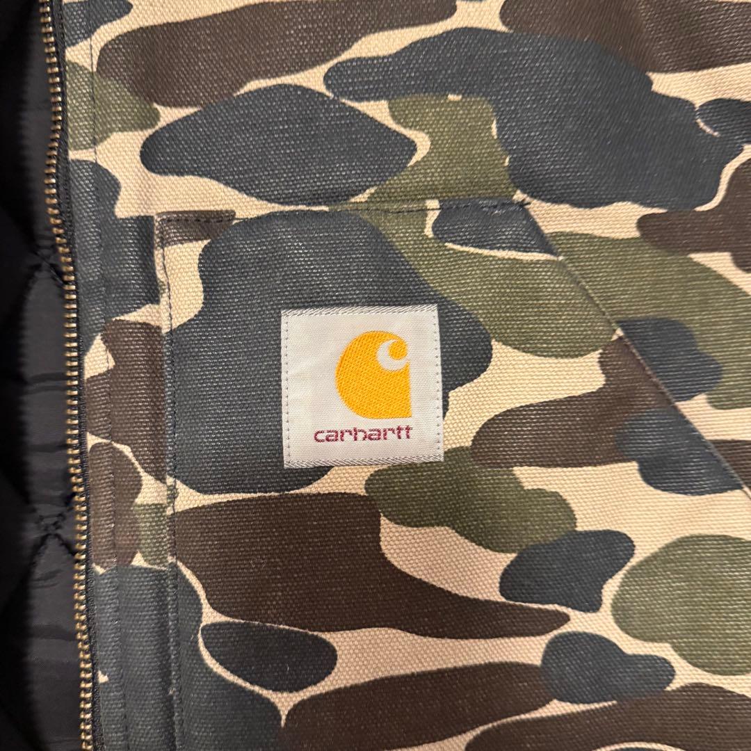 カーハート　carhartt ダックベスト　カモ柄