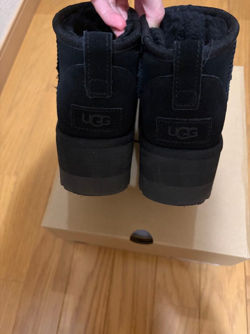 最終値下げ！UGG W CLASSIC ULTRA MINI PLATFORM