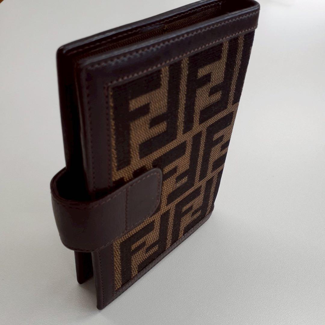 FENDI フェンディ　FFロゴ 手帳　カード入れ　 名刺入れ ブラウン系