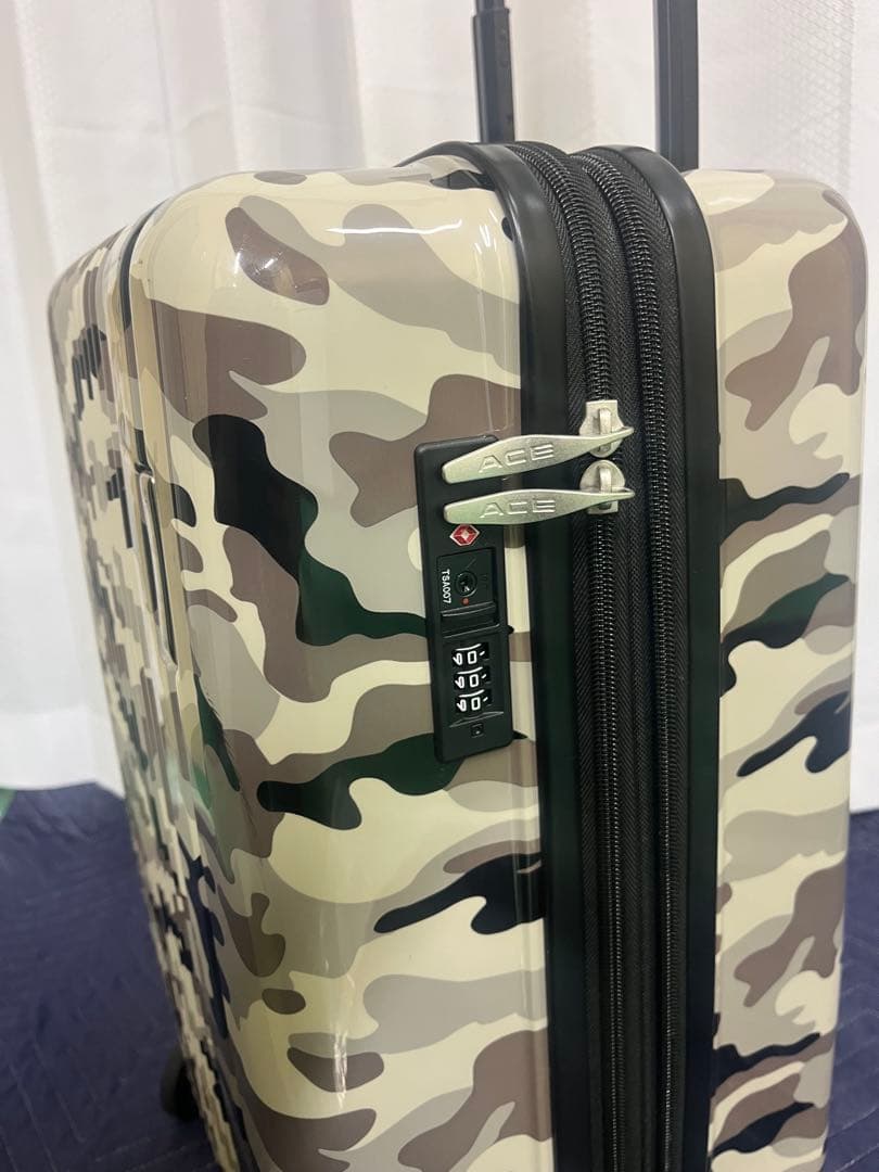 ACE エース　拡張機能付き　キャリーケース カモフラ.迷彩柄　機内持ち込みOK