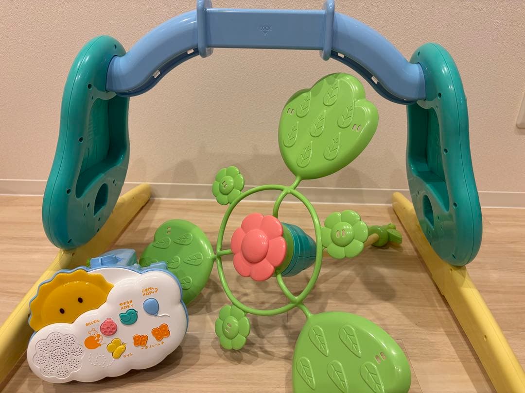 【美品】Disney baby 6WAYジム おもちゃ付き　プーメリー