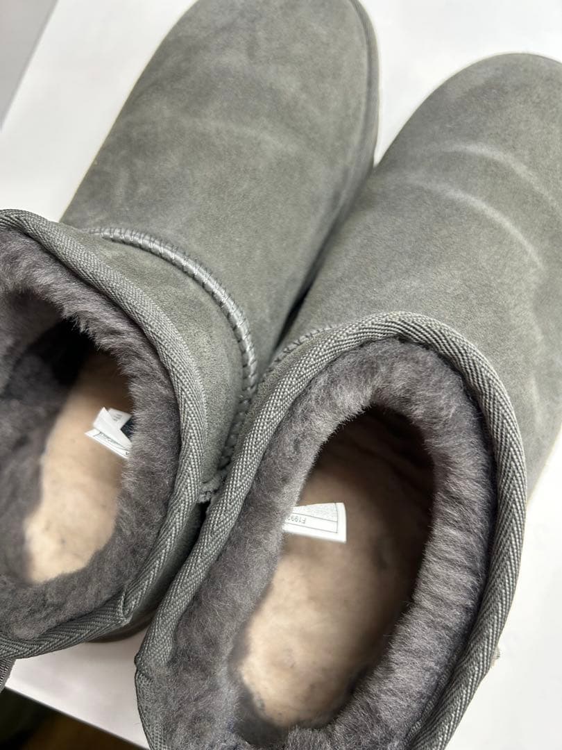 UGG グレー ムートンブーツ