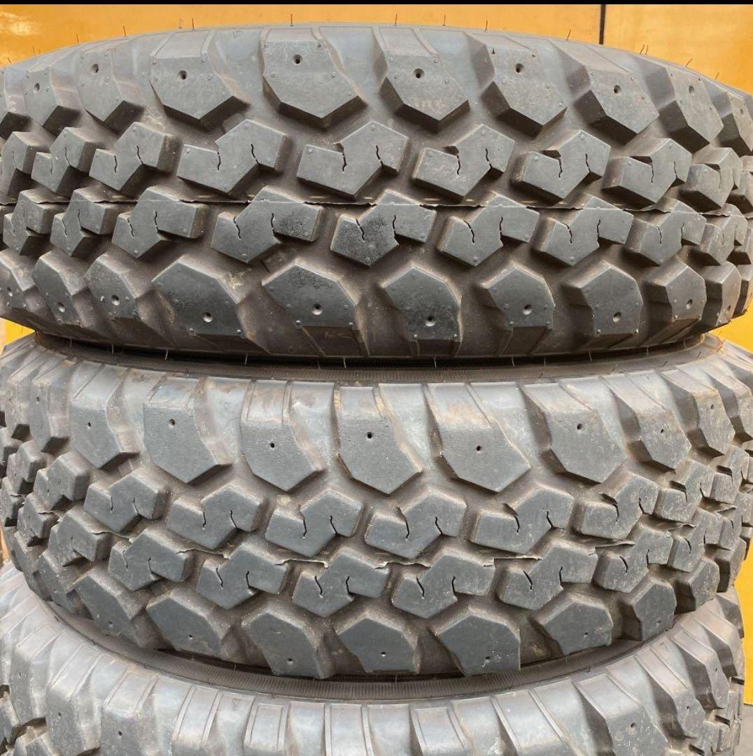 MAXXIS　BuckshotMudder 14インチ