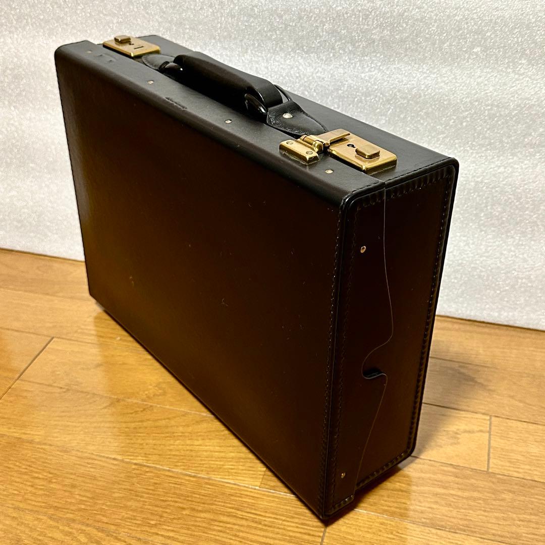 ジャンク 三味線 胴表面破れ ケース 天然素材 白ネジ・バチ・駒 長袋他