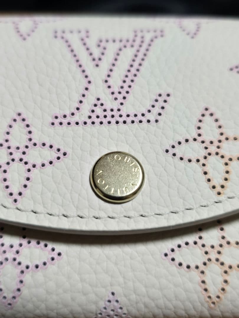 最終値下げ！希少Louis Vuitton 三つ折り 日本限定色　M25640