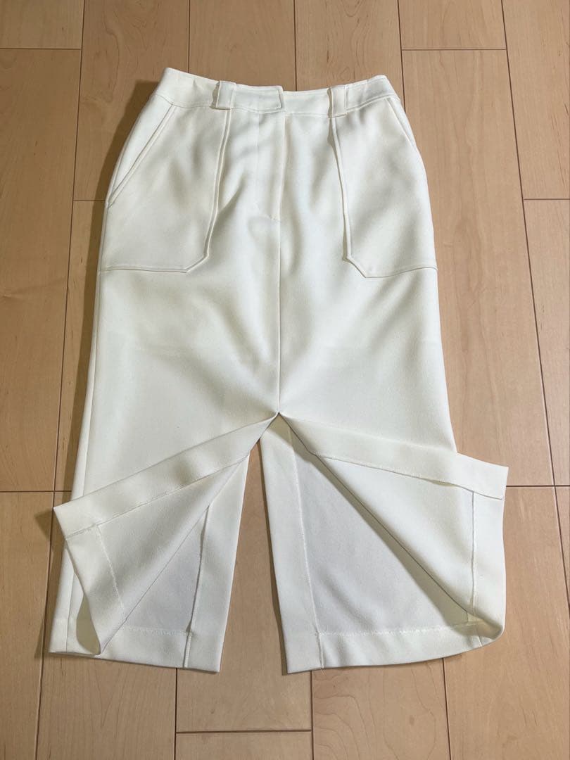 【美品】アルアバイルエスウールタイトSK ￥24,200 オフホワイト