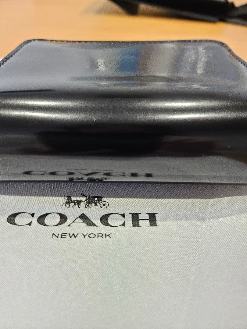 COACH エッセンシャル ビルフォールド ウォレット・チャーム 財布